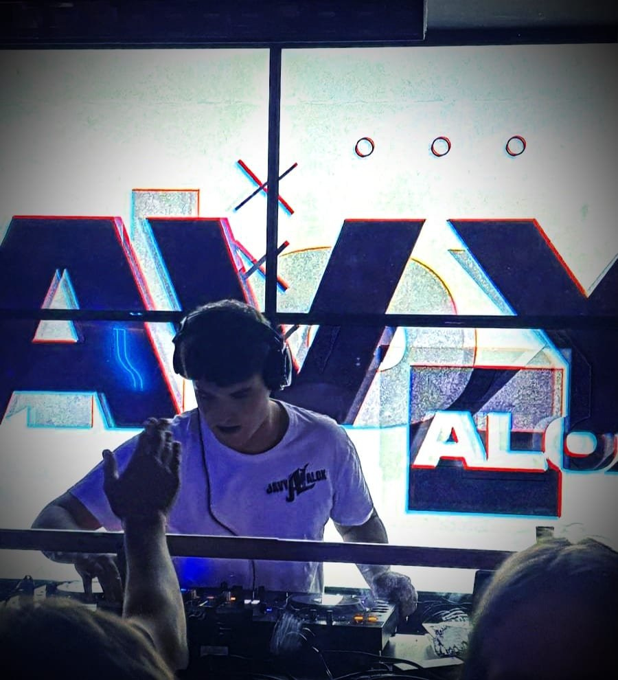 Casco Antiguo DJ